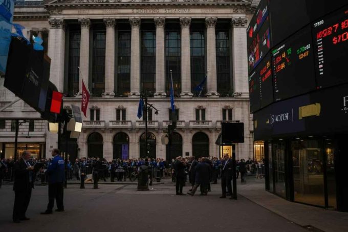 La Borsa di Londra supera i 10.000 punti grazie al boom dei titoli minerari
