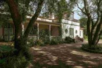 La villa portoghese: un viaggio senza confini nella storia di Avelina Prat