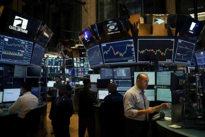 Petrolio in ascesa a New York: chiude a 65,43 dollari