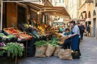 Foodbusters: come il recupero delle eccedenze alimentari diventa un lavoro sociale innovativo