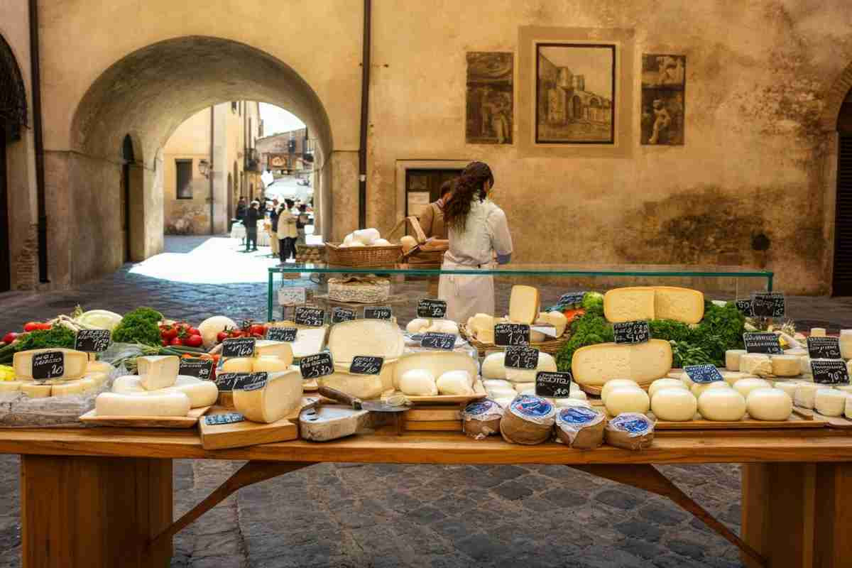 La mozzarella di bufala campana Dop: un viaggio nella storia dei Borbone alla Bit