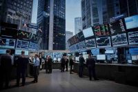 Milano in ripresa: Nexi e Stellantis trainano il mercato, Tim in difficoltà