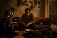 Ribellione e sogni di cinema: la storia di Palmiero in 'Tienimi presente'