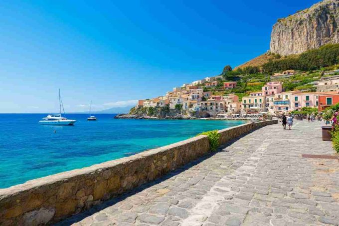 Santanchè annuncia 5 milioni per rilanciare il turismo nei territori colpiti da Harry