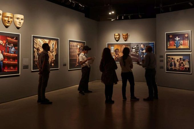 Servillo: un invito ai giovani a camminare insieme nel teatro militante