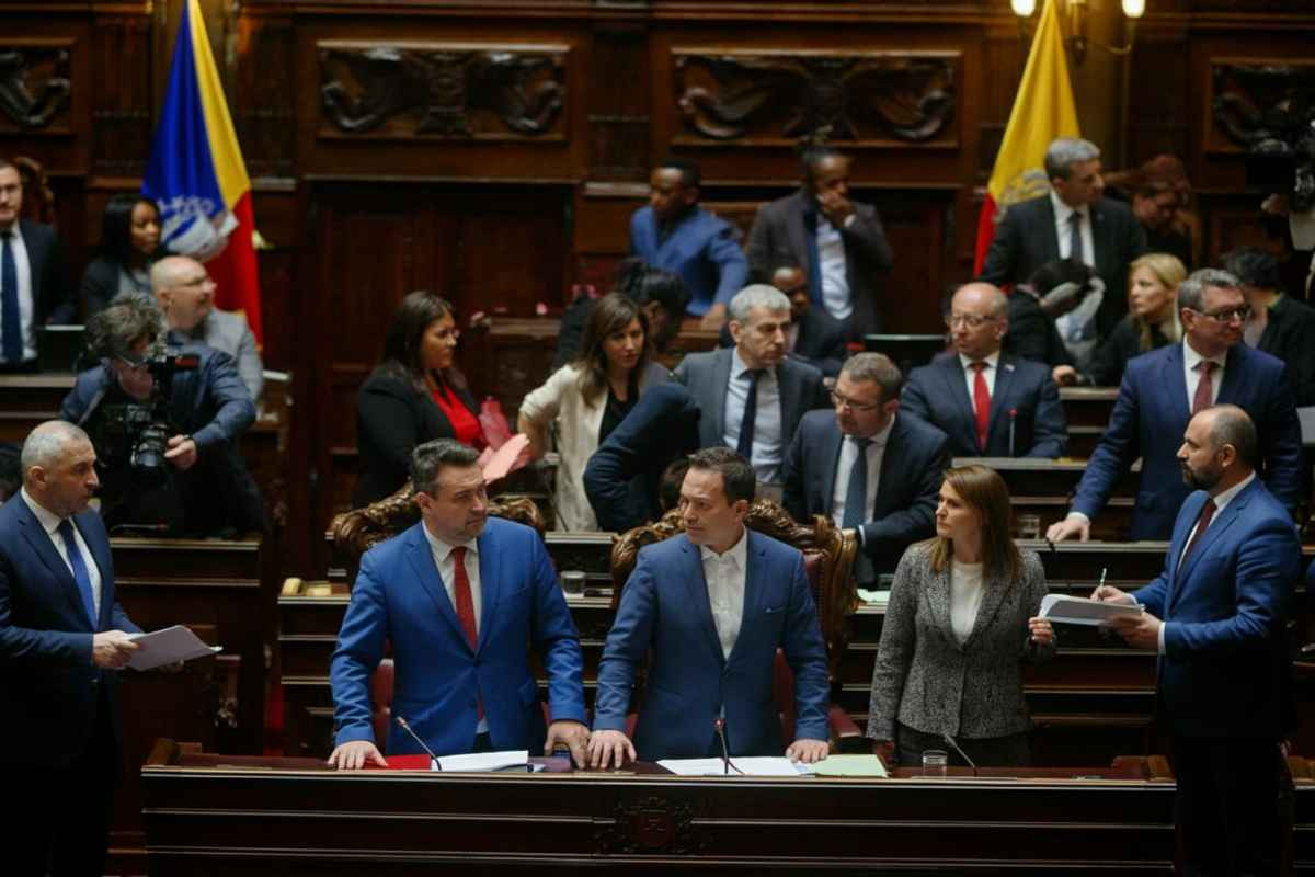 Crosetto si scusa: Ho sbagliato da ministro, ma ero a Dubai con i miei figli